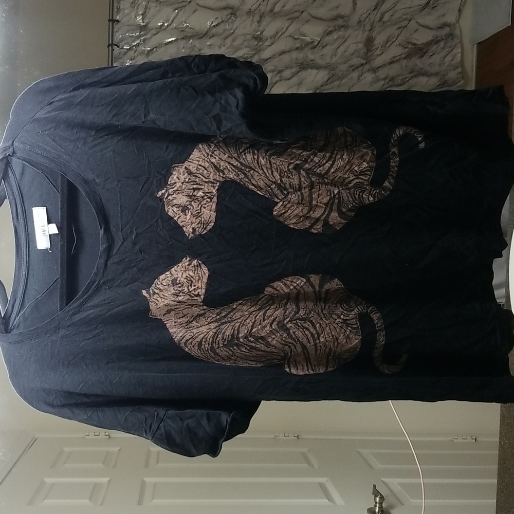 Zara Medium Tigers shirt